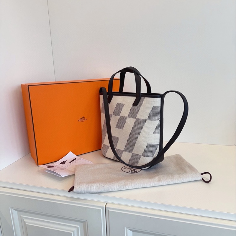 【全新未使用🆕🎁】Hermes Cabas H En Biais27 熊貓🐼黑白色 小號 small 手提單肩包-2