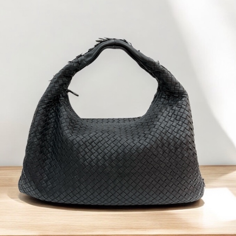 莉亞精品♥BV和尚包秀款二手（AS保留中）-0