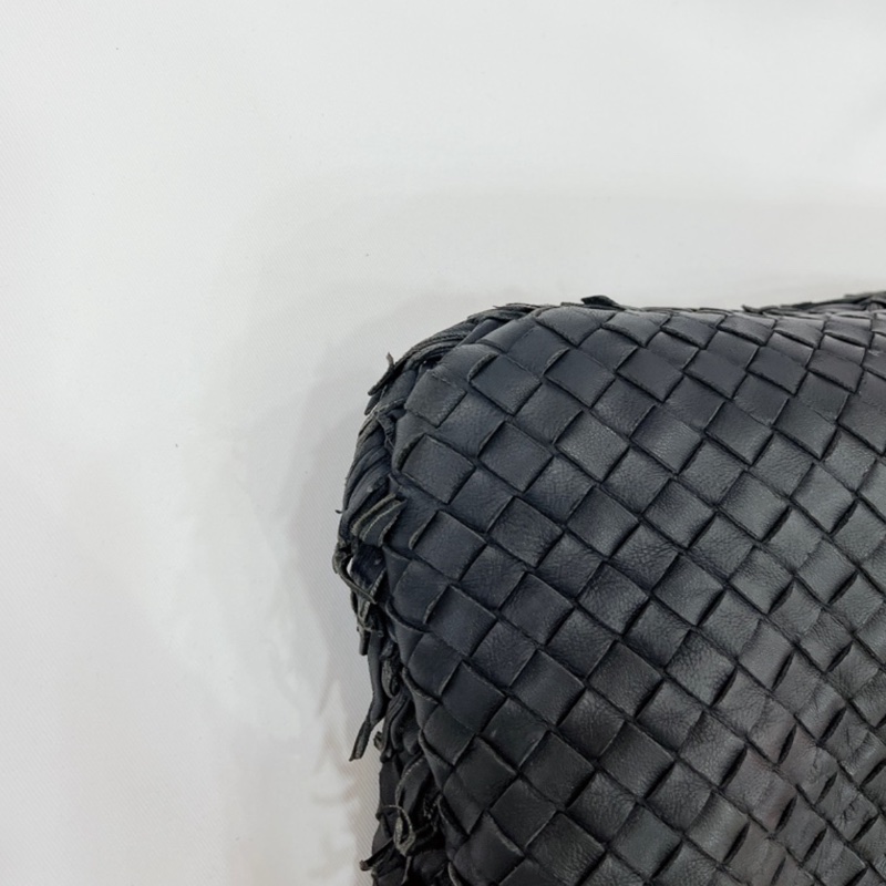 莉亞精品♥BV和尚包秀款二手（AS保留中）-11