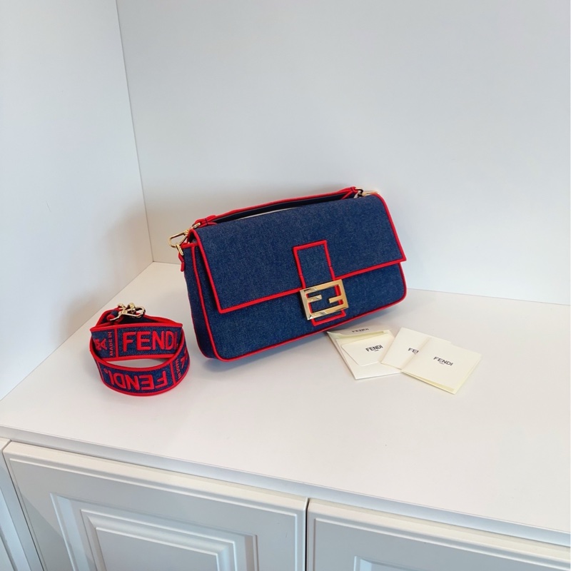 【99新🆕】Fendi Baguette丹寧法棍包 深色牛仔紅色滾邊 大號 單肩包手提包-2