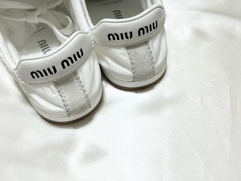 MIU MIU Plume 繫帶運動鞋 得訓鞋 36.5-5