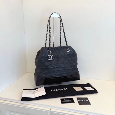 【98新🆕】Chanel 黑銀XXL流浪Tote鏈條托特包