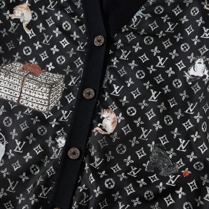 ❤️LV 滿印Logo 貓咪圖案 開衫毛衣-3