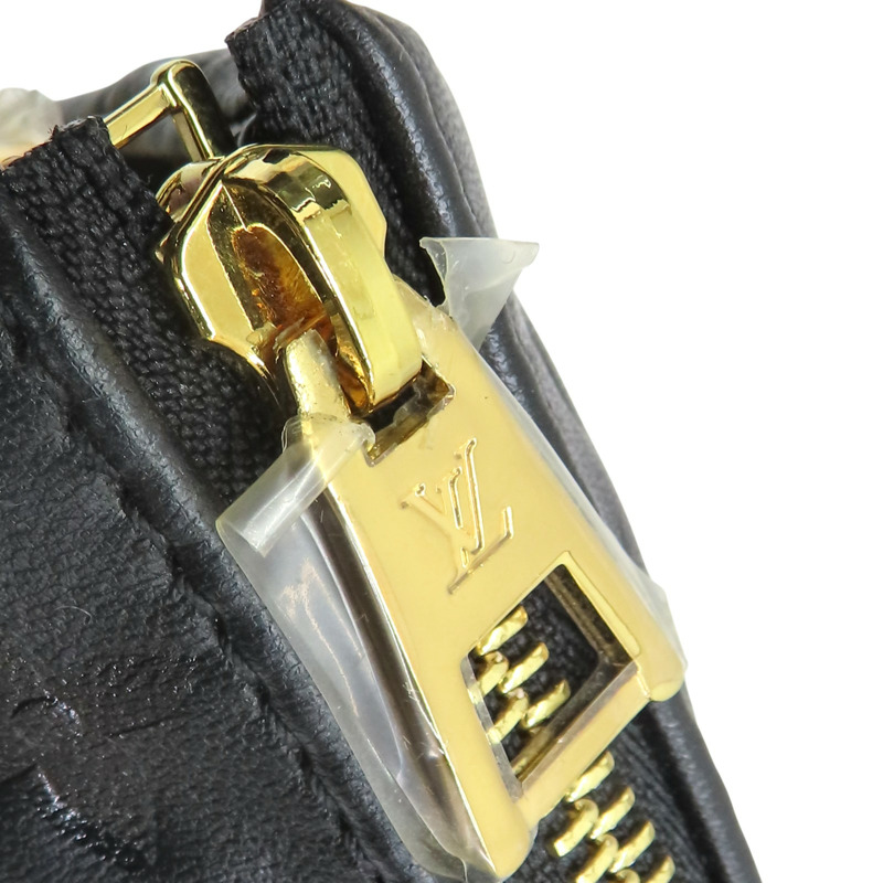 黑色 小羊皮壓紋 Coussin PM 單肩包【LOUIS VUITTON LV 路易威登】 M57790-13