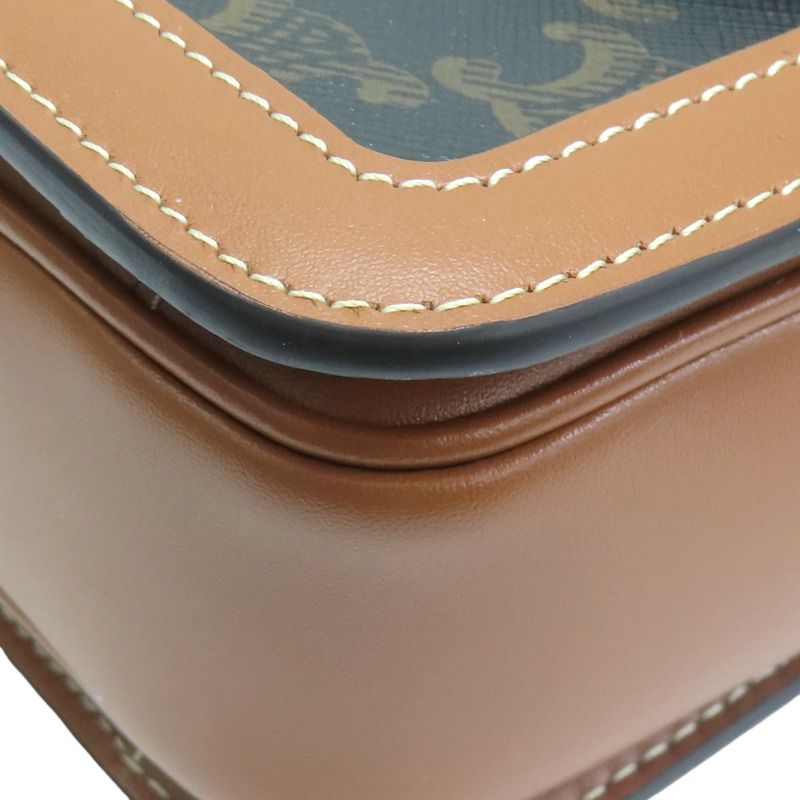 棕色 牛皮 Triomphe PVC塗層帆布 Teen 肩背包【CELINE 賽琳】 188882BZ4.04LU-12