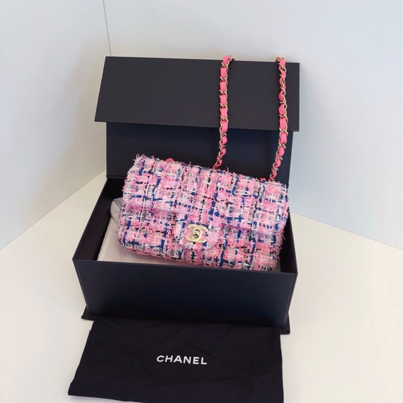 【閒置帶膜全套🆕】Chanel 23p芯片款 cf 大mini 毛呢粉色編織⛓鏈條包 斜挎包-1