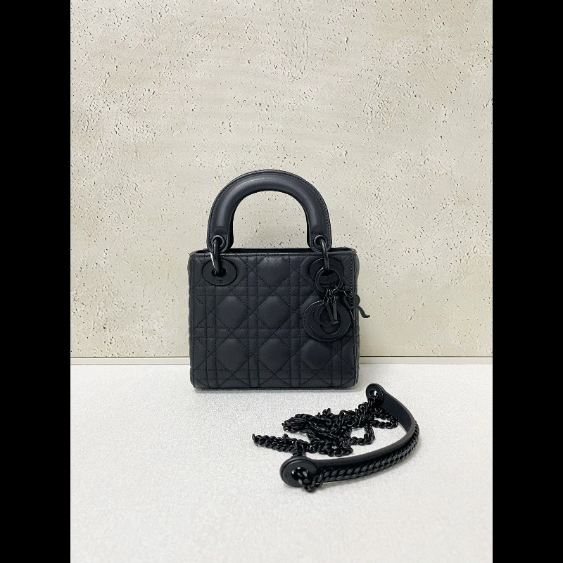 Dior so black lady Dior
三格戴妃包磨砂黑-0