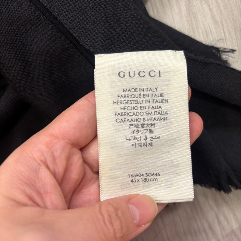 Gucci 質感黑色圍巾-3