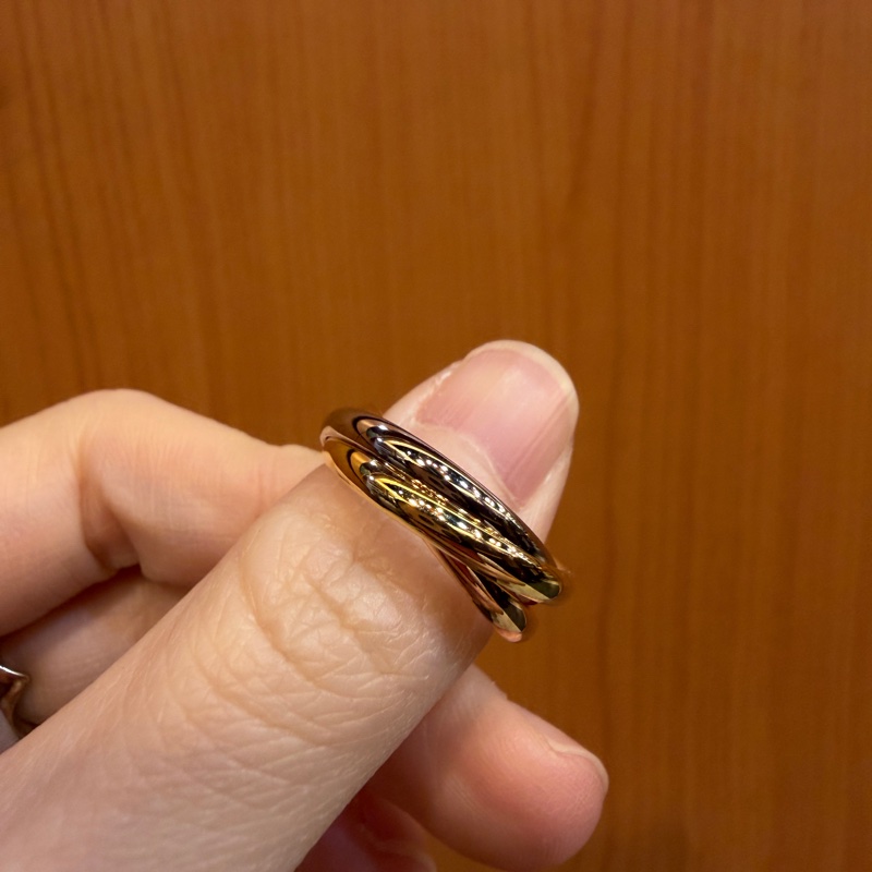 Cartier 750三色K金小型款Trinity三環戒指B42351-1