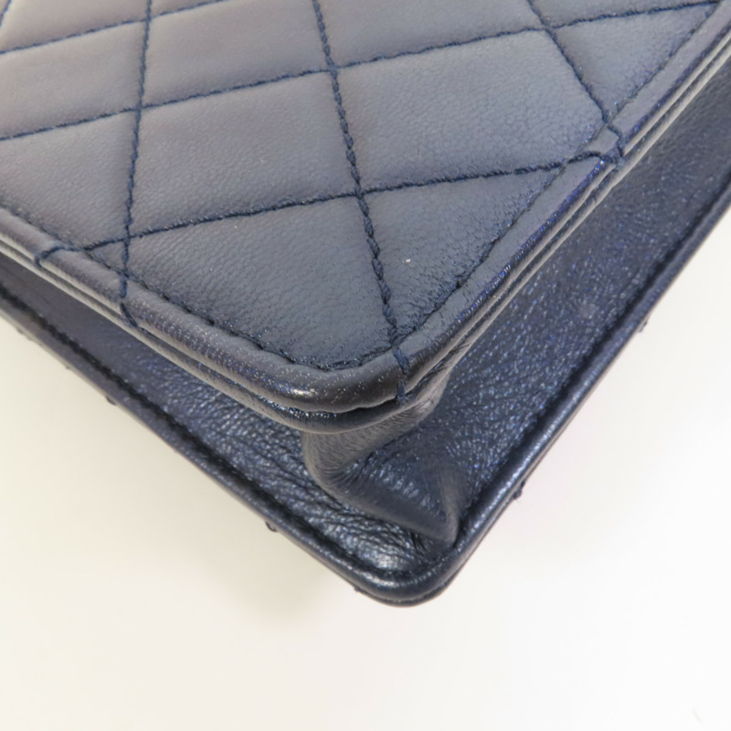 CHANEL 牛皮皮革Chain Shoulder金扣鏈帶肩背袋-15