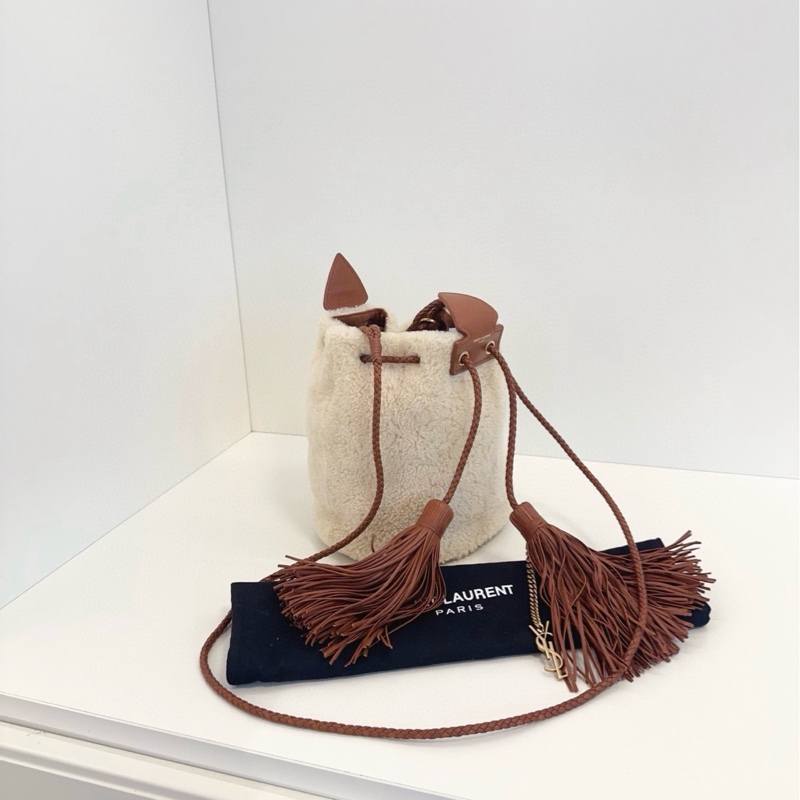 【99新🆕】Ysl  稀有泰迪熊🧸米色金扣 羊毛流蘇抽繩水桶 斜挎包 小號 small斜挎包-2