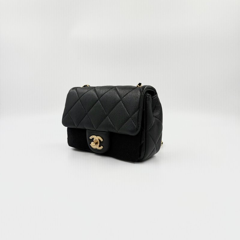 CHANEL - 黑色羊皮金釦24S雙珍珠方胖子-2