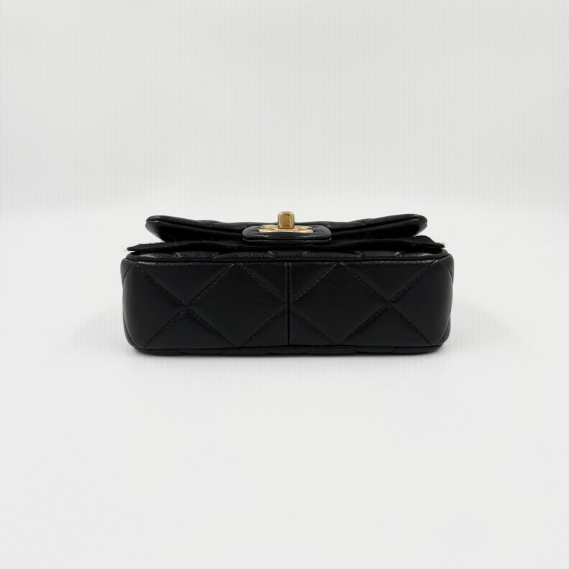 CHANEL - 黑色羊皮金釦24S雙珍珠方胖子-4