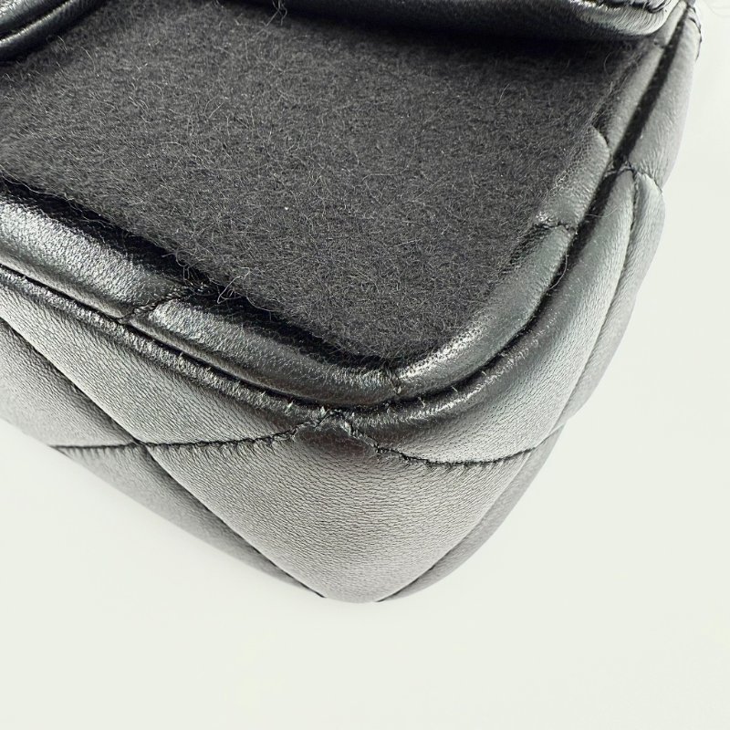 CHANEL - 黑色羊皮金釦24S雙珍珠方胖子-10