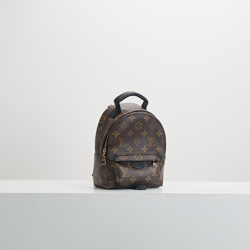 二手Lv mini 新款小書包/晶片款-1