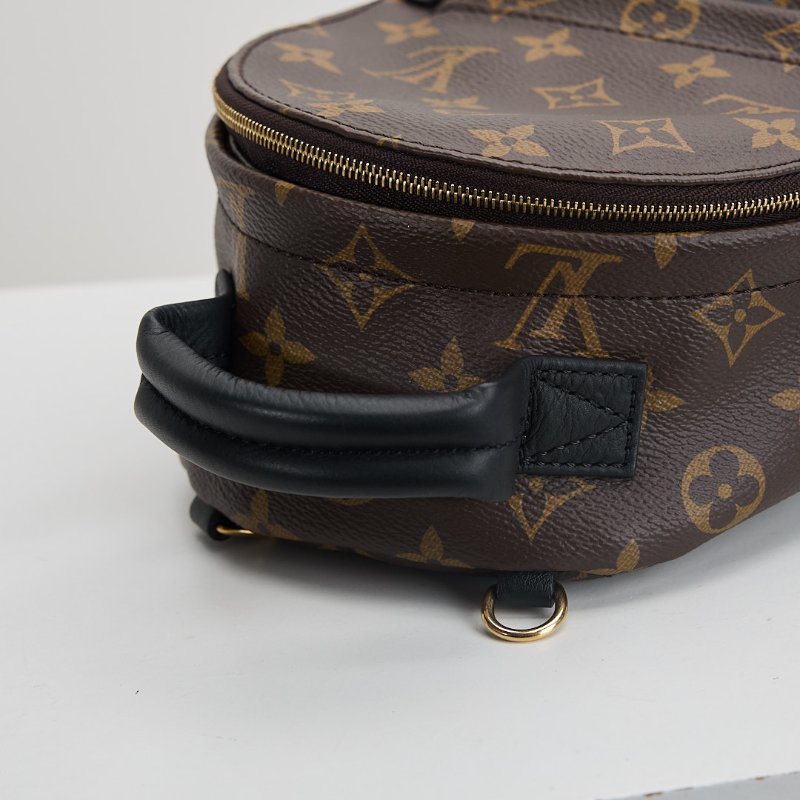 二手Lv mini 新款小書包/晶片款-11