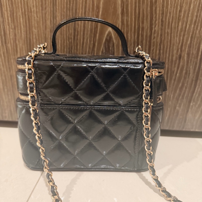 香奈兒雙層化妝箱包-6