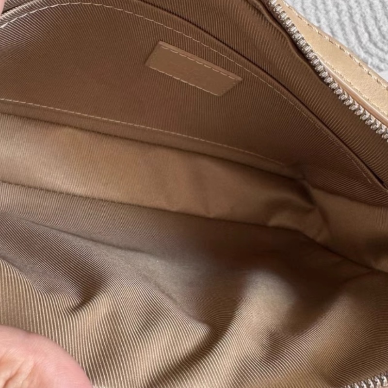 LV FASTLINE 大象灰郵差包23.5×18×7 98新配件塵袋-2