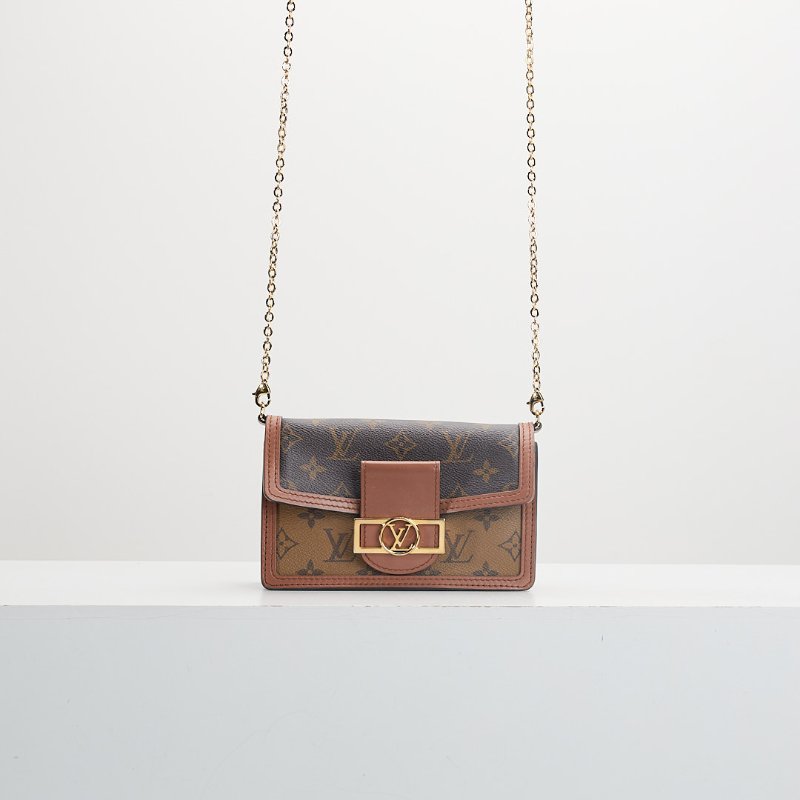 二手Lv 達芙妮WOC /晶片款-0