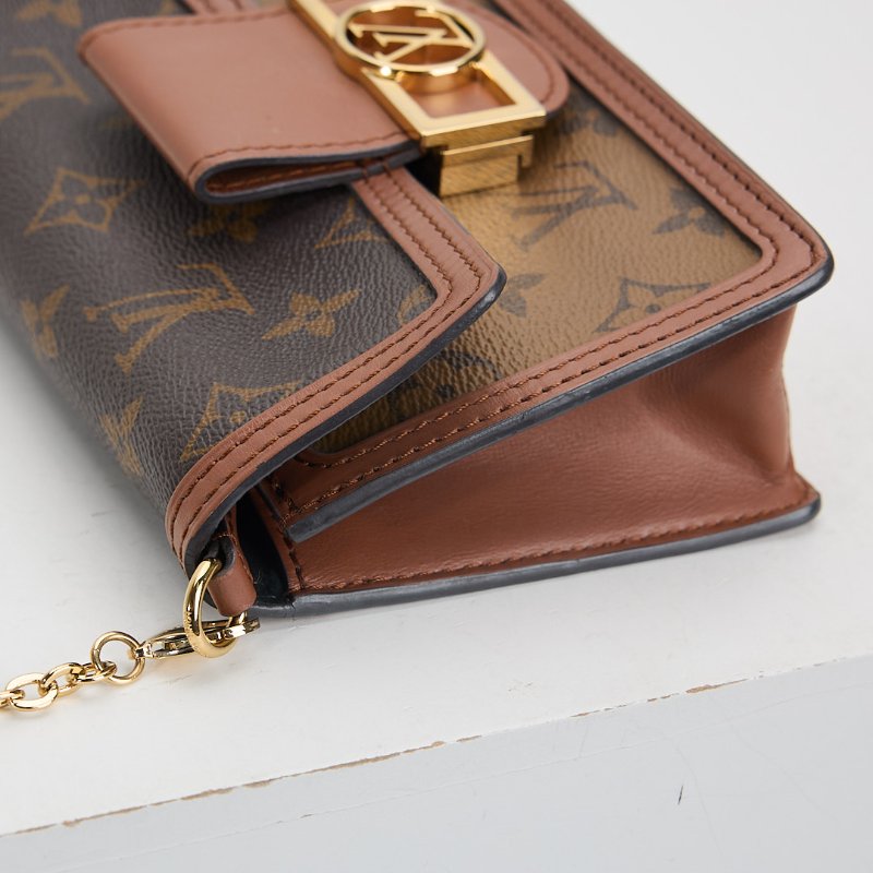 二手Lv 達芙妮WOC /晶片款-11