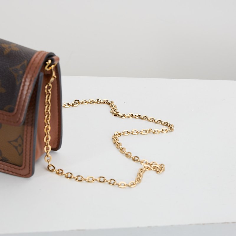 二手Lv 達芙妮WOC /晶片款-15