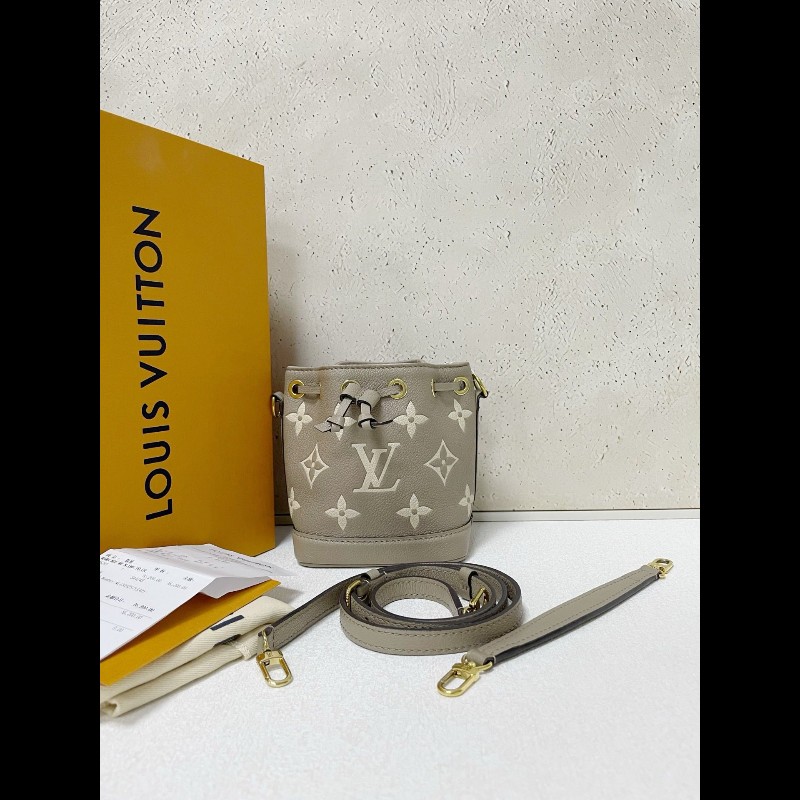 LV nano noe
大象灰老花抽繩小水桶-0