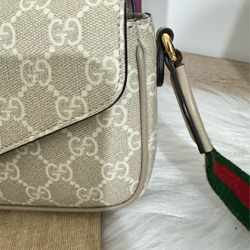 Gucci 新款信封包-14