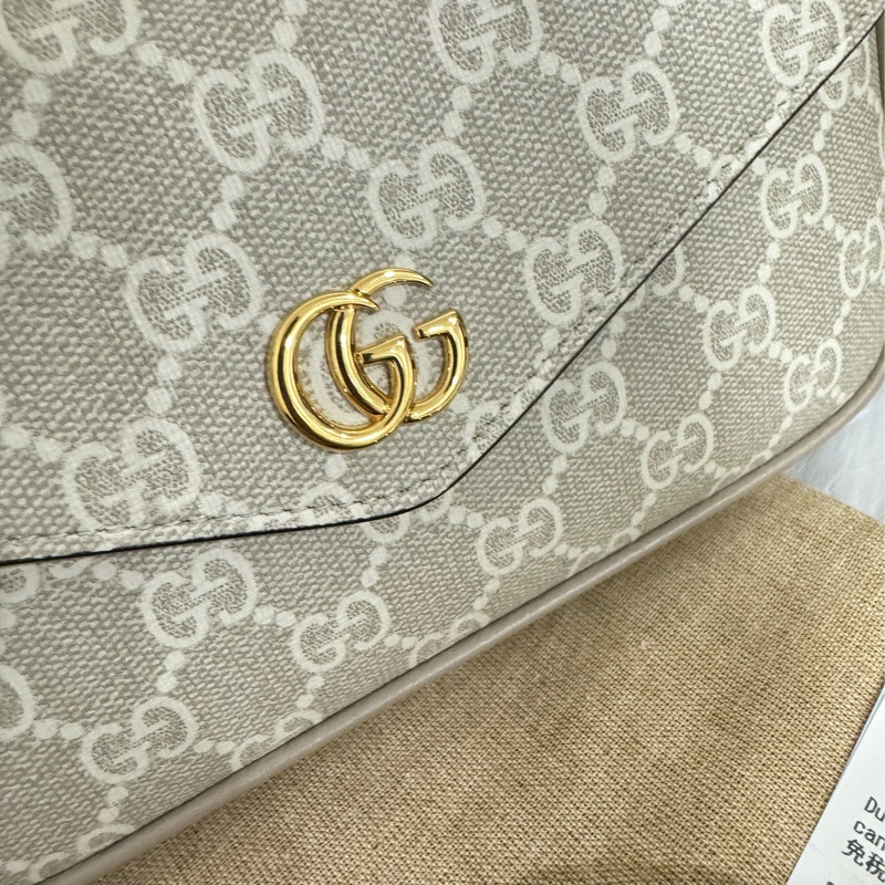 Gucci 新款信封包-16