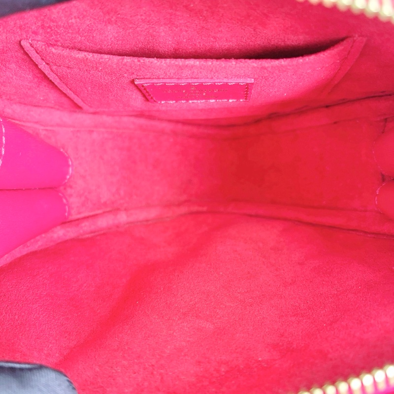 LV 紅色愛心NEW WAVE HEART斜背包 18*15.5*5 98新配件塵袋-2