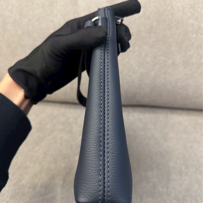 LV takeoff pouch手拿包-7