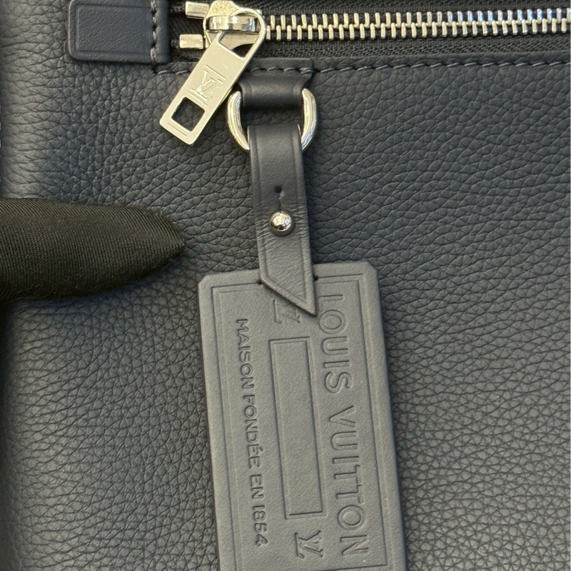 LV takeoff pouch手拿包-8