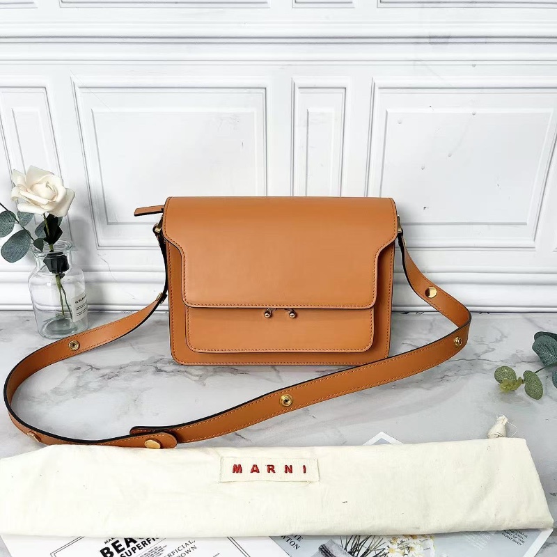 Marni 棕色風琴肩背斜背包寸23×16×16 98新配件塵袋-1