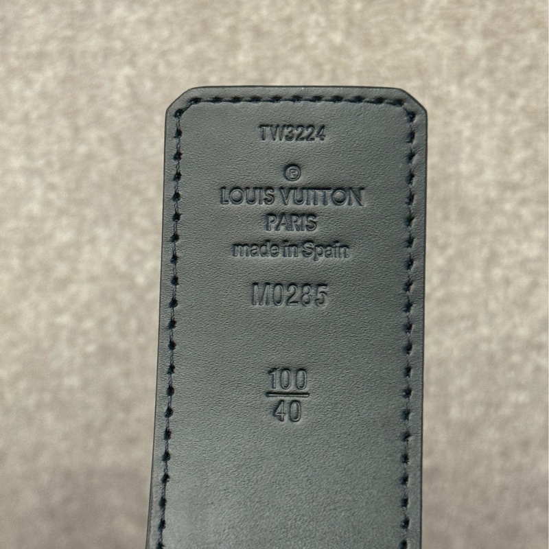 LV灰色老花皮帶-1