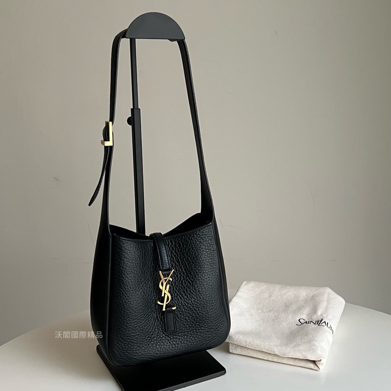 YSL mini hobo 迷你 腋下包/手提包 柔軟粒面皮革BABY手袋 (黑金配色)-5