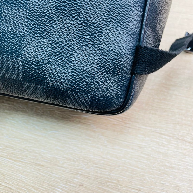 LV  Josh系列 男士黑色棋盤格後背包-16