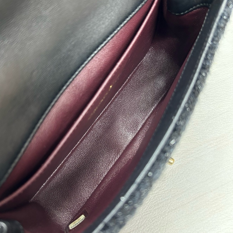 Chanel 黑色毛呢珍珠翻蓋CF大mini，尺寸約20*12，鐳射24開 附件塵袋、盒。-8