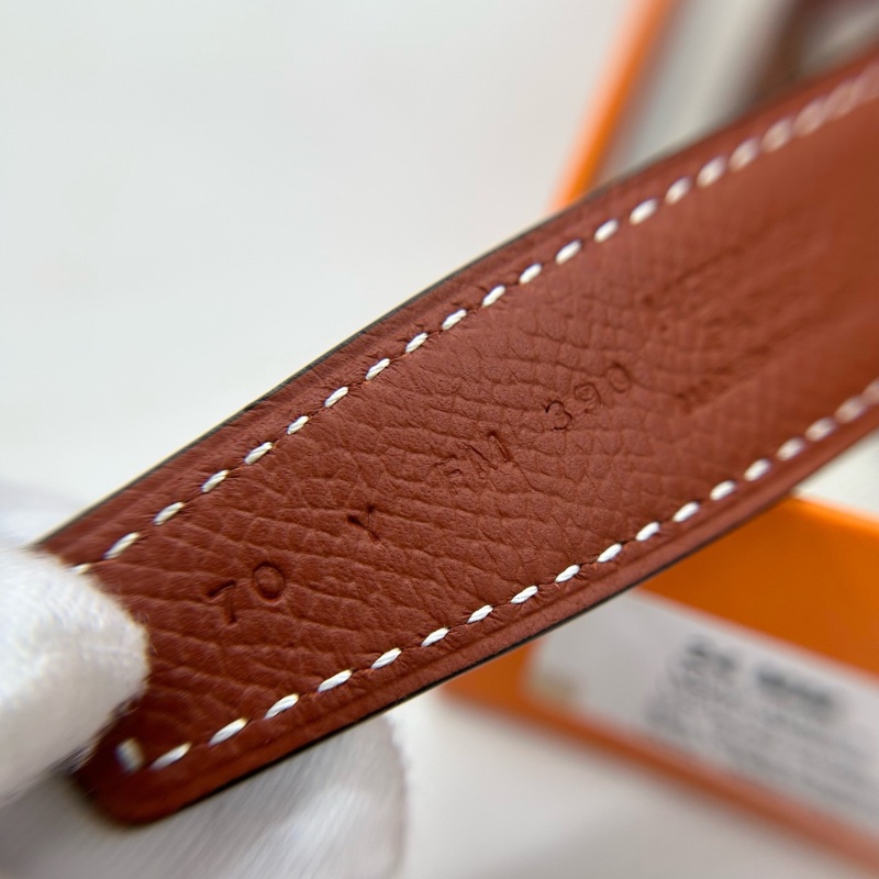 Hermes 金棕/紅棕 雙面H扣腰帶，Y刻，五金後貼保護膜，swift & epsom，70碼 約24mm附件塵袋、原盒。-3