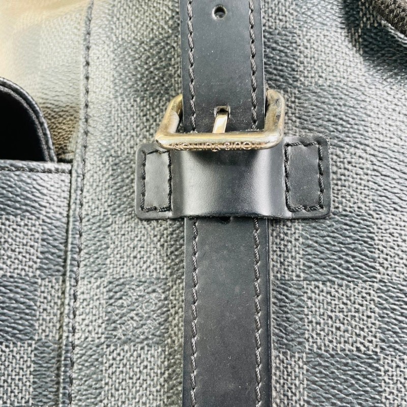 LV路易威登 石墨棋盤格Christopher後背包-6