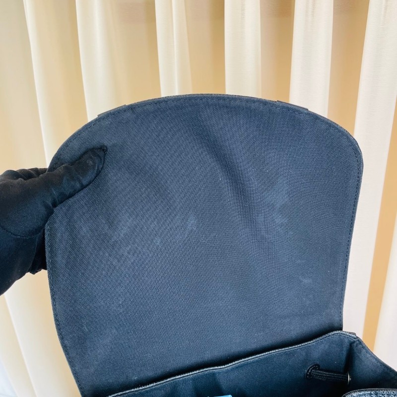 LV路易威登 石墨棋盤格Christopher後背包-22