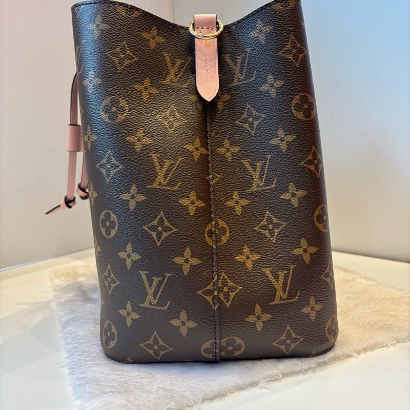 98新路易威登/LV 粉水桶 閒置成色-8