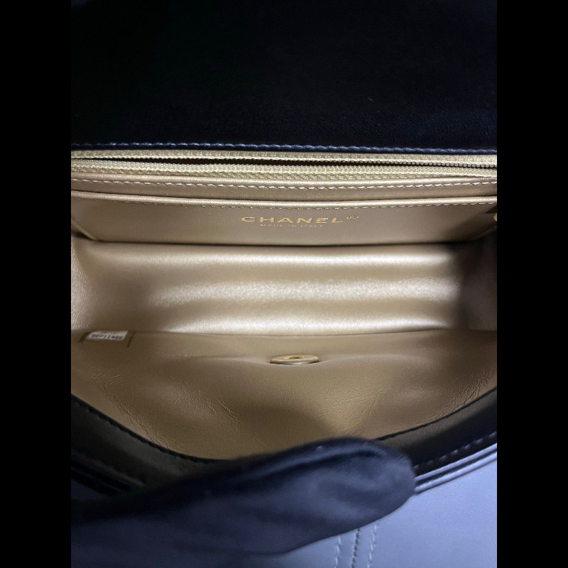 Chanel gold ball mini
金球黑金cf大mini-11