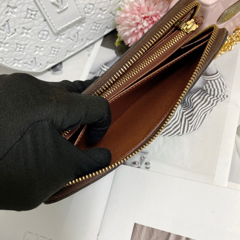 LV M42616經典老花拉鍊長夾 🏅-17