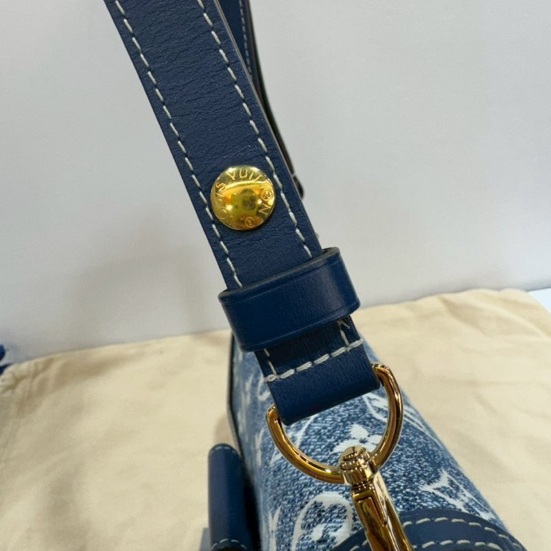 LV 斜背包/側背包 漸層牛仔布 DAUPHINE 達芙妮 MINI M59716 9成新-15