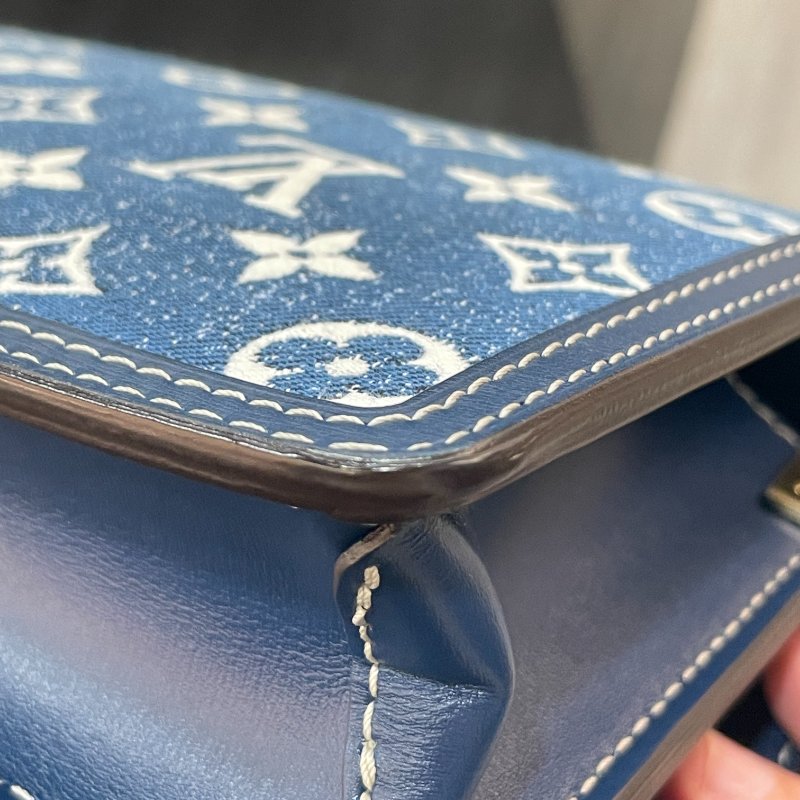 LV 斜背包/側背包 漸層牛仔布 DAUPHINE 達芙妮 MINI M59716 9成新-23