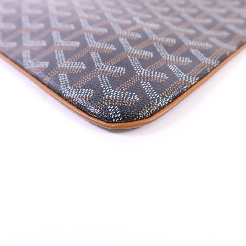 GOYARD 塗層帆布Pouch銀扣手拿包-8