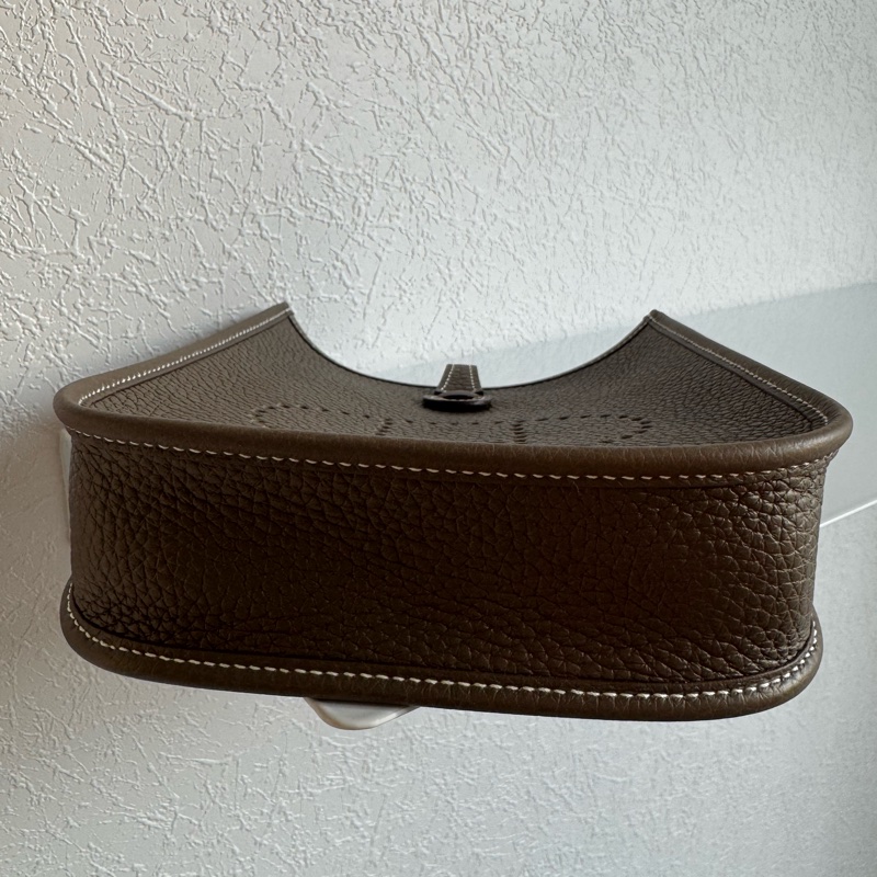 Hermes大象灰金釦mini evelyne 好裝好背又美✨✨-5