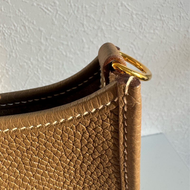 Hermes大象灰金釦mini evelyne 好裝好背又美✨✨-22