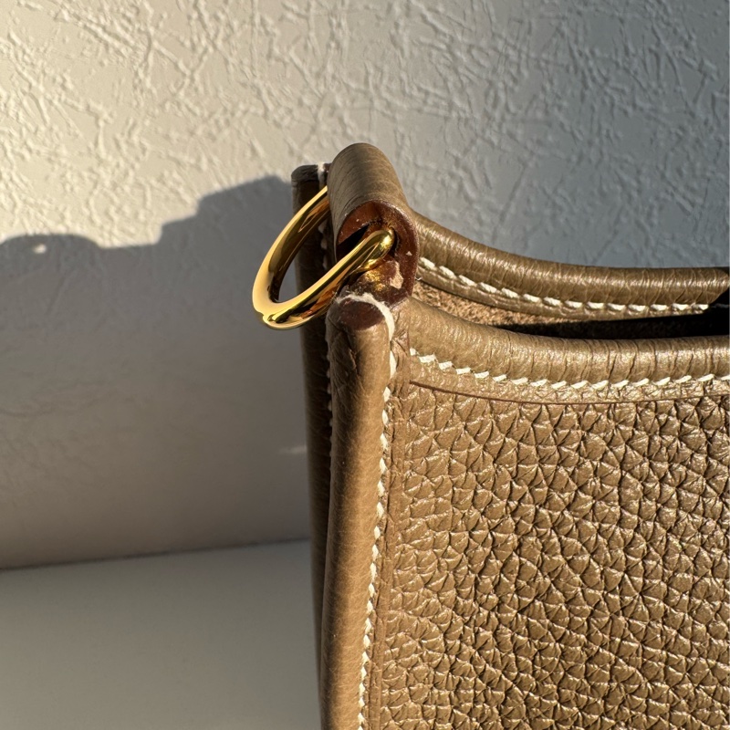 Hermes大象灰金釦mini evelyne 好裝好背又美✨✨-23