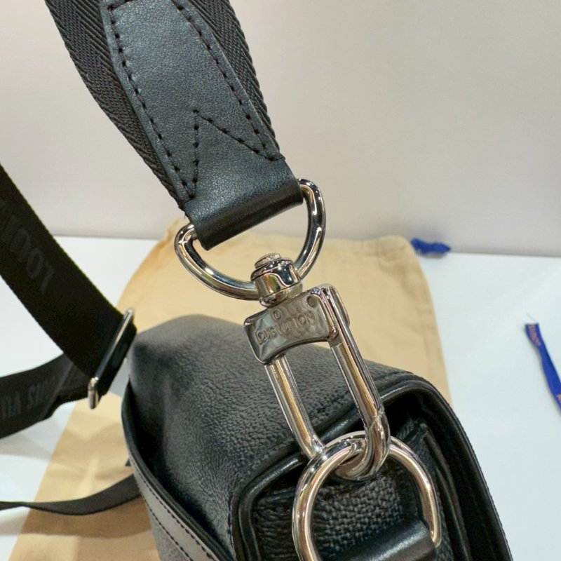 LV 斜背包/側背包/郵差包 N50013 9成新-13