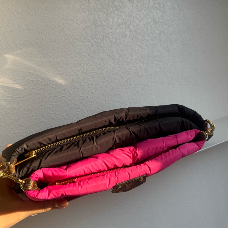 LV桃+黑尼龍三合一斜背包❤️限量款必買一顆包兩個人背✨✨-1